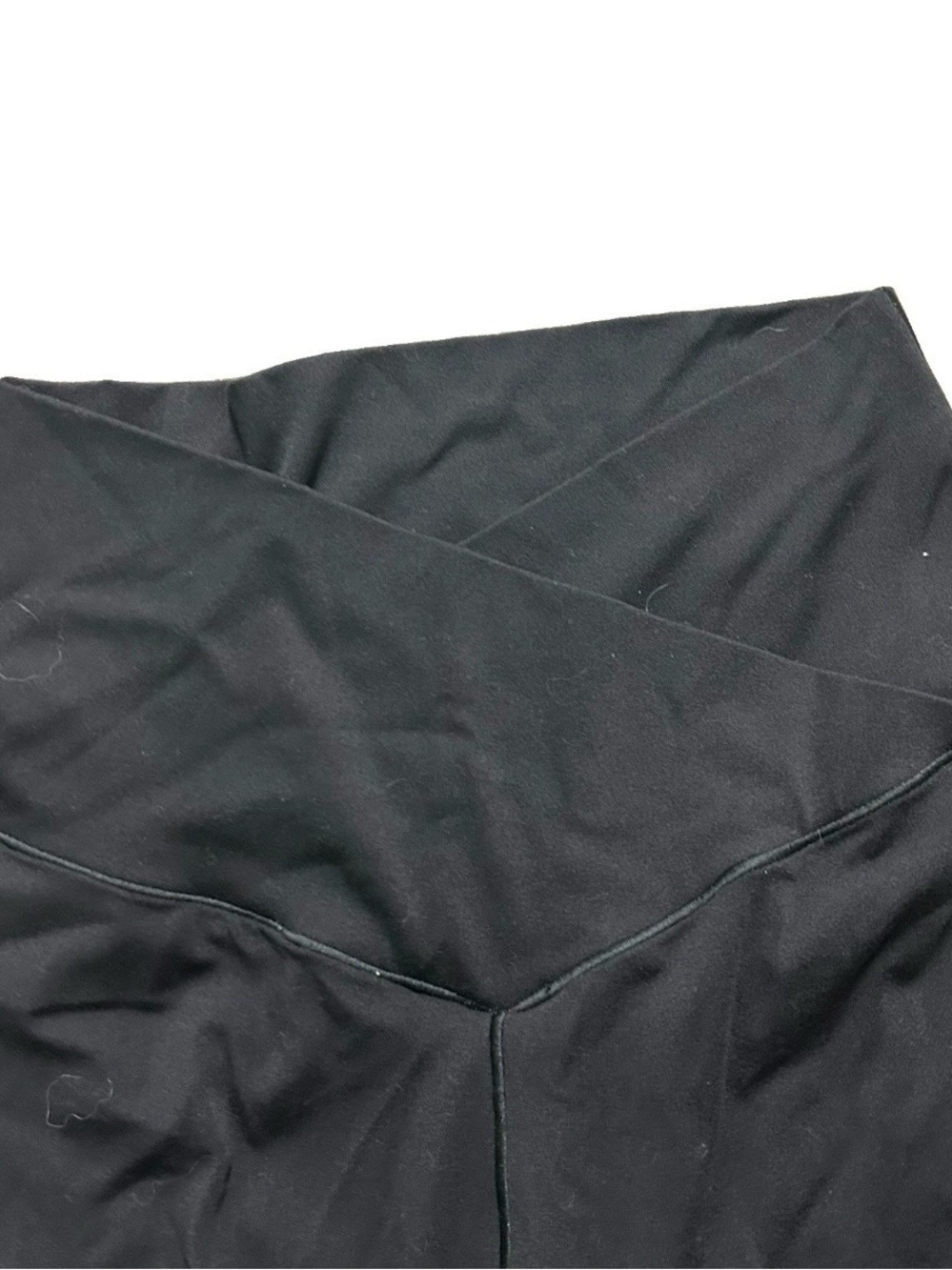 Women’s Offline by Aerie Black Flare Yoga Pants Size Medium - Picture 3 of 4